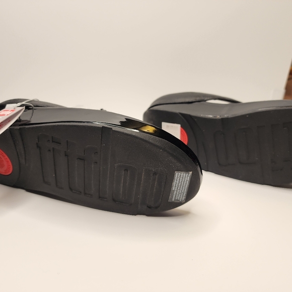 FitFlop Cha Cha Black Embossed & Patent Fringe - Size 8.5/9 - Picture 3 of 5